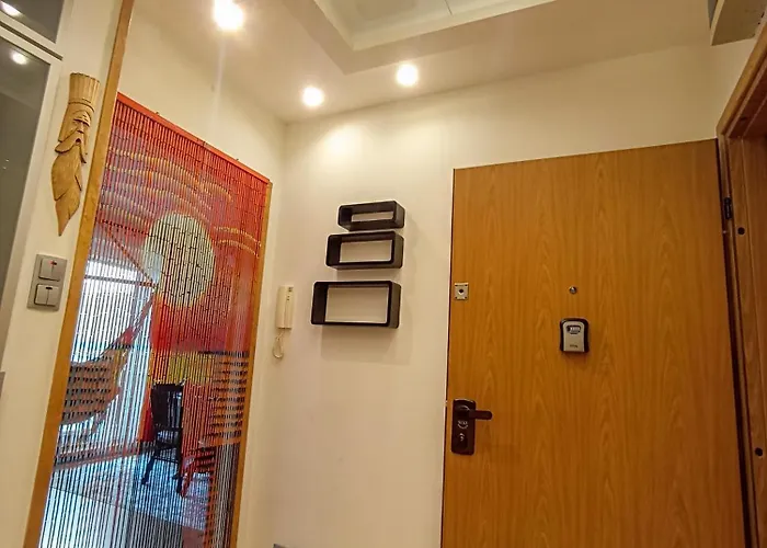 Lumiere * وارسو