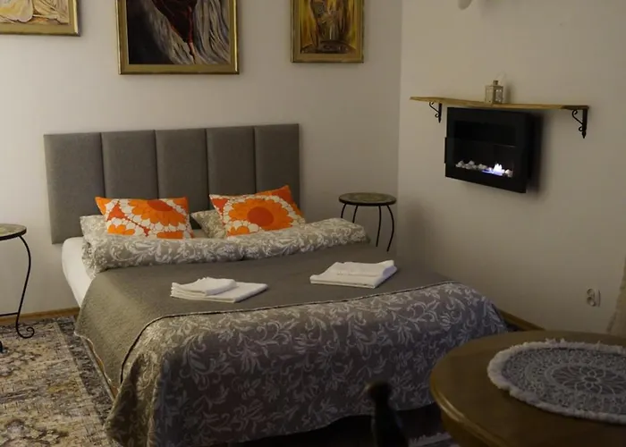 Lumiere * وارسو